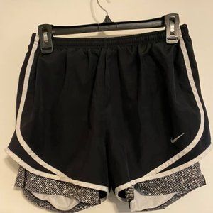 🌻🏷 Nike Shorts